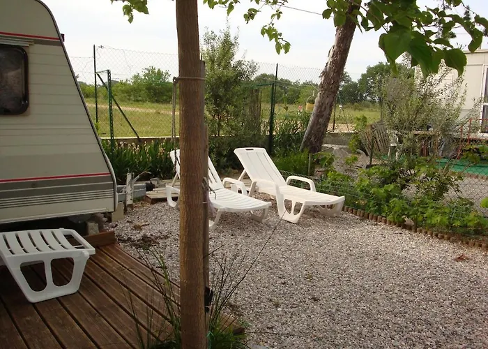 Avec Caravane Proche De La Saint-Nazaire (Pyrenees-Orientales)